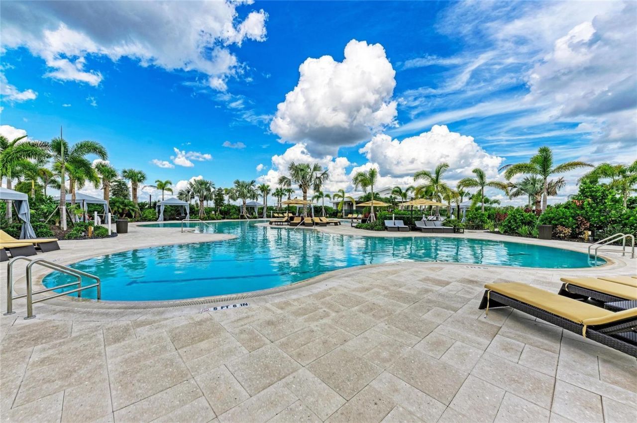 17725 Roost Place, Lakewood Ranch, FL 34211 Photo
