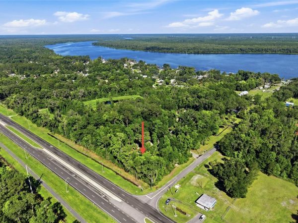 103 TROUPE ROAD , SAN MATEO, FL 32187