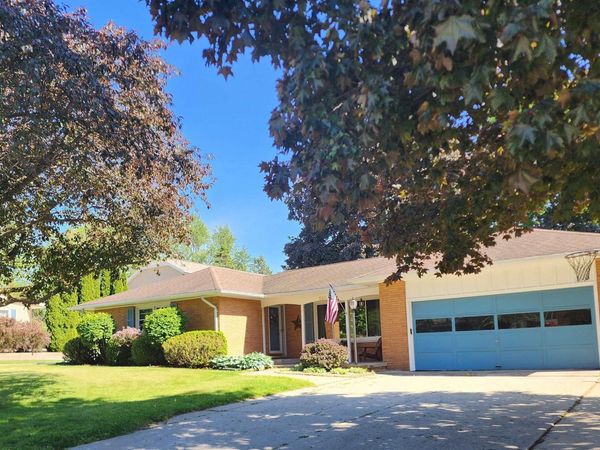 540 Fairlane Drive, Alma, MI 48801