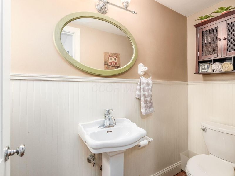 353 Stanbery Avenue , Bexley, OH 43209 Photo 12
