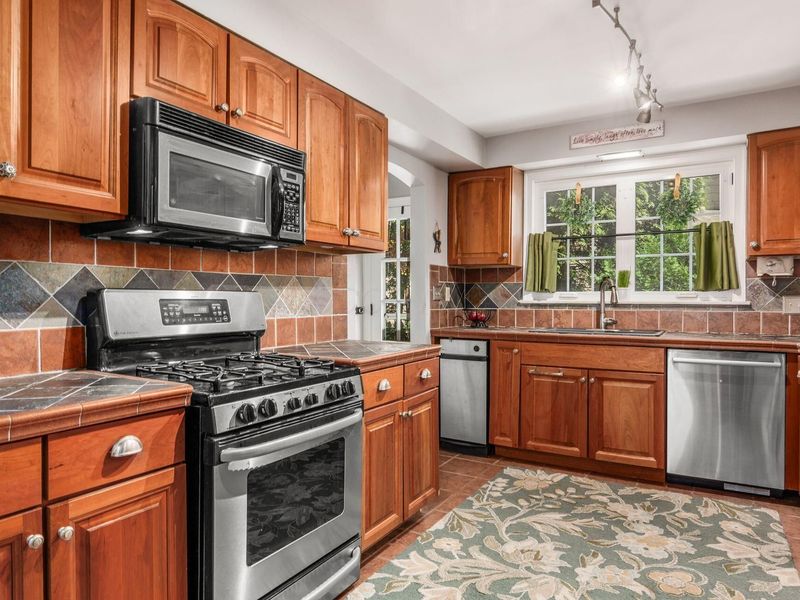 353 Stanbery Avenue , Bexley, OH 43209 Photo 15