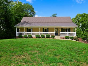 688 Cap Bottom Lane, Harrodsburg, KY 40330