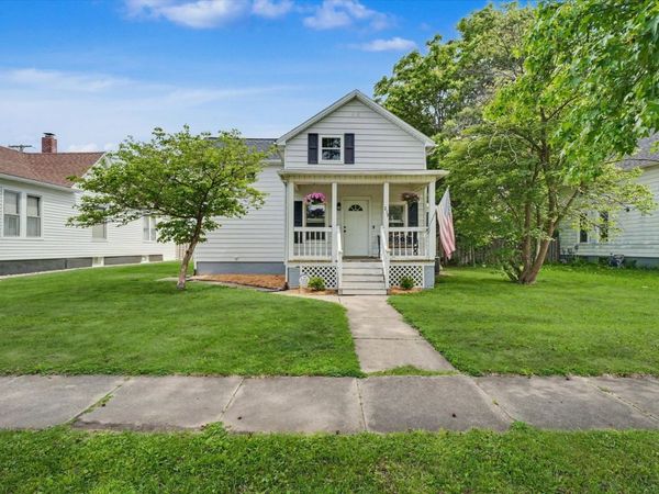 219 E ORLEANS , Paxton, IL 60957
