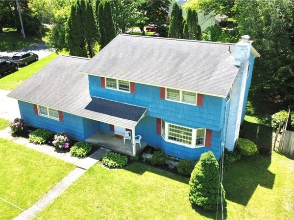 7553 Daphne Drive , Syracuse, NY 13212