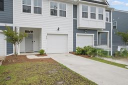 492 Trotters Lane photo 4