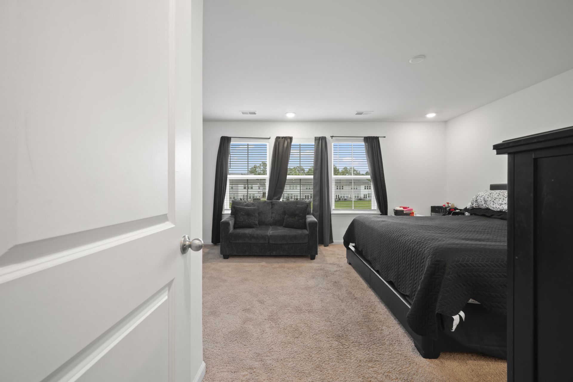 492 Trotters Lane Photo 34