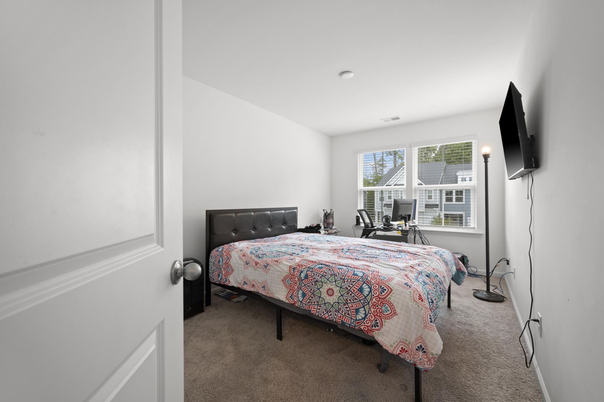 492 Trotters Lane Photo 40