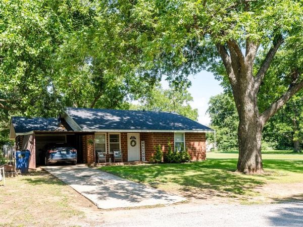 405 S Clayton Avenue, Wynnewood, OK 73098