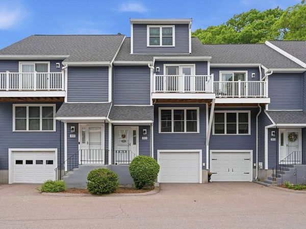 101 South Ave, Unit 302, Attleboro, MA 02703