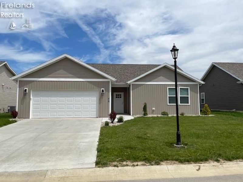 485 Myah Drive, Fremont, OH 43420 Photo 1