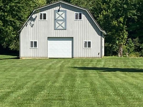 5218 Ferry Road, Wakeman, OH 44889