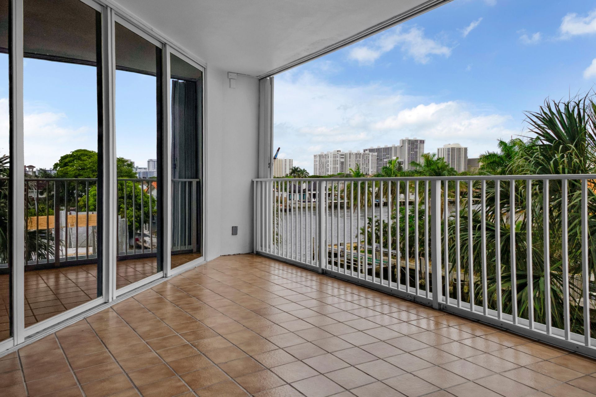 3100 NE 47th Court, Unit 305, Fort Lauderdale, FL 33308 Photo