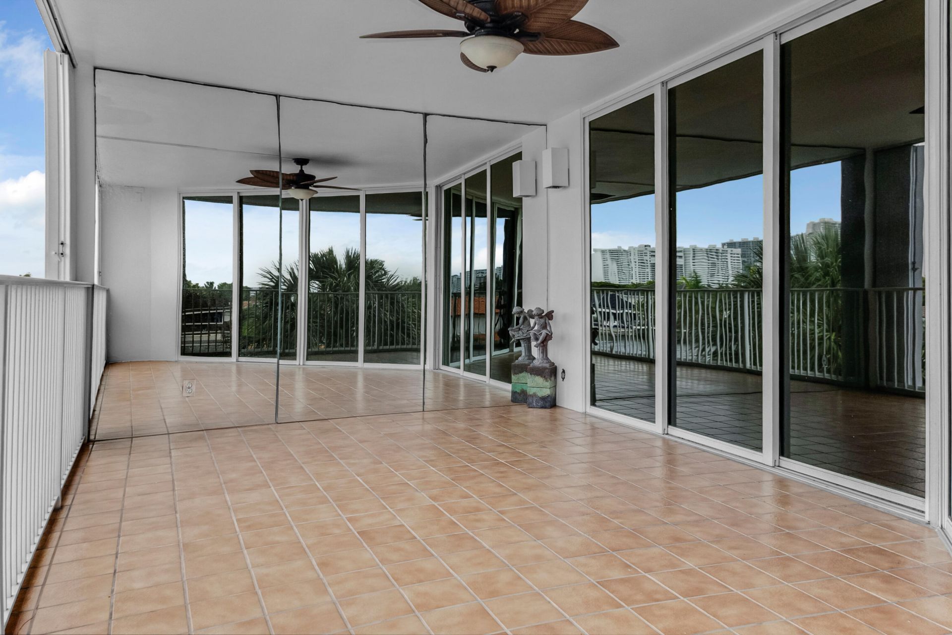3100 NE 47th Court, Unit 305, Fort Lauderdale, FL 33308 Photo