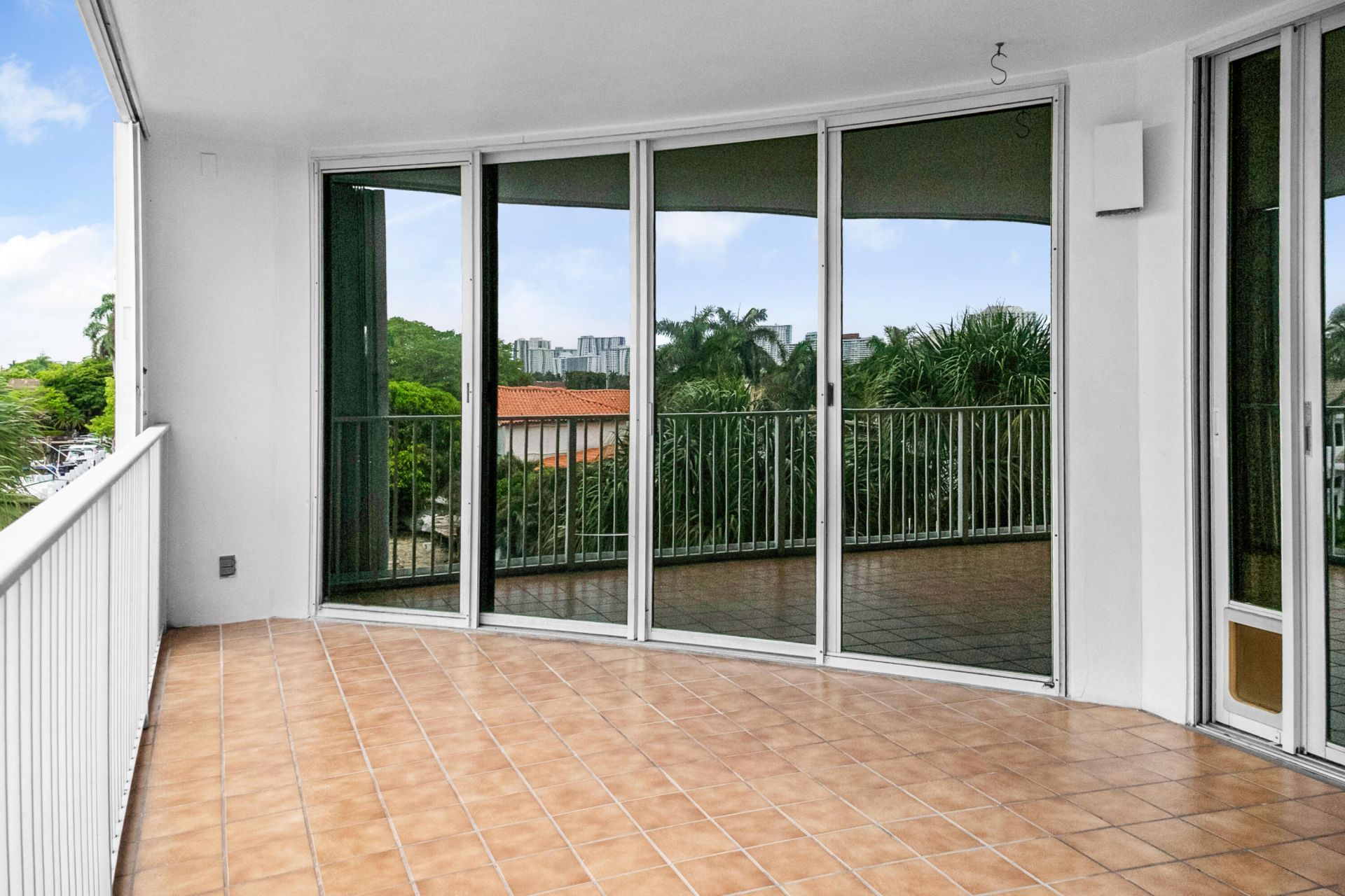 3100 NE 47th Court, Unit 305, Fort Lauderdale, FL 33308 Photo