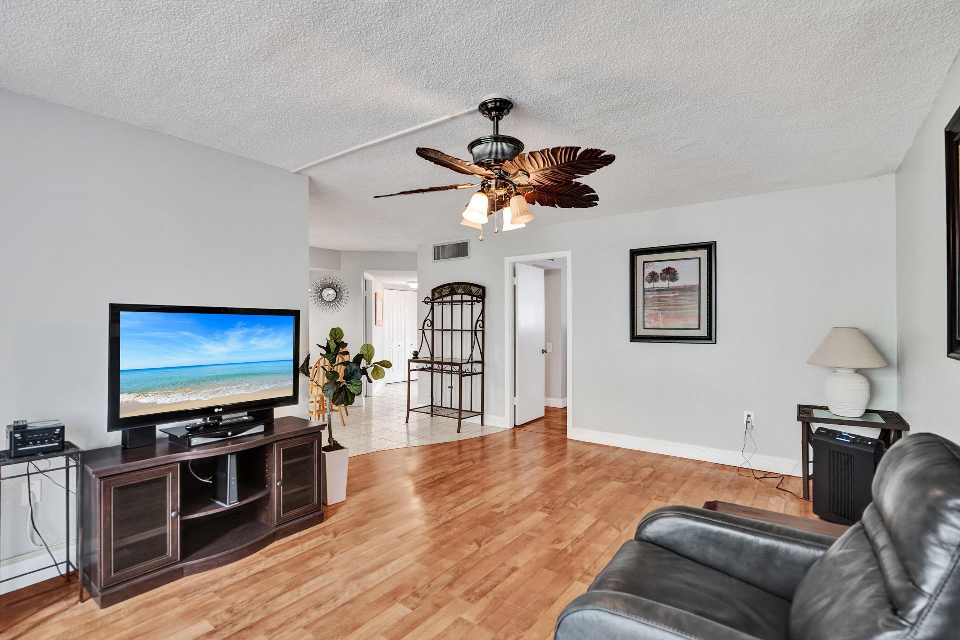 9080 Lime Bay Boulevard, Tamarac, FL 33321 Photo