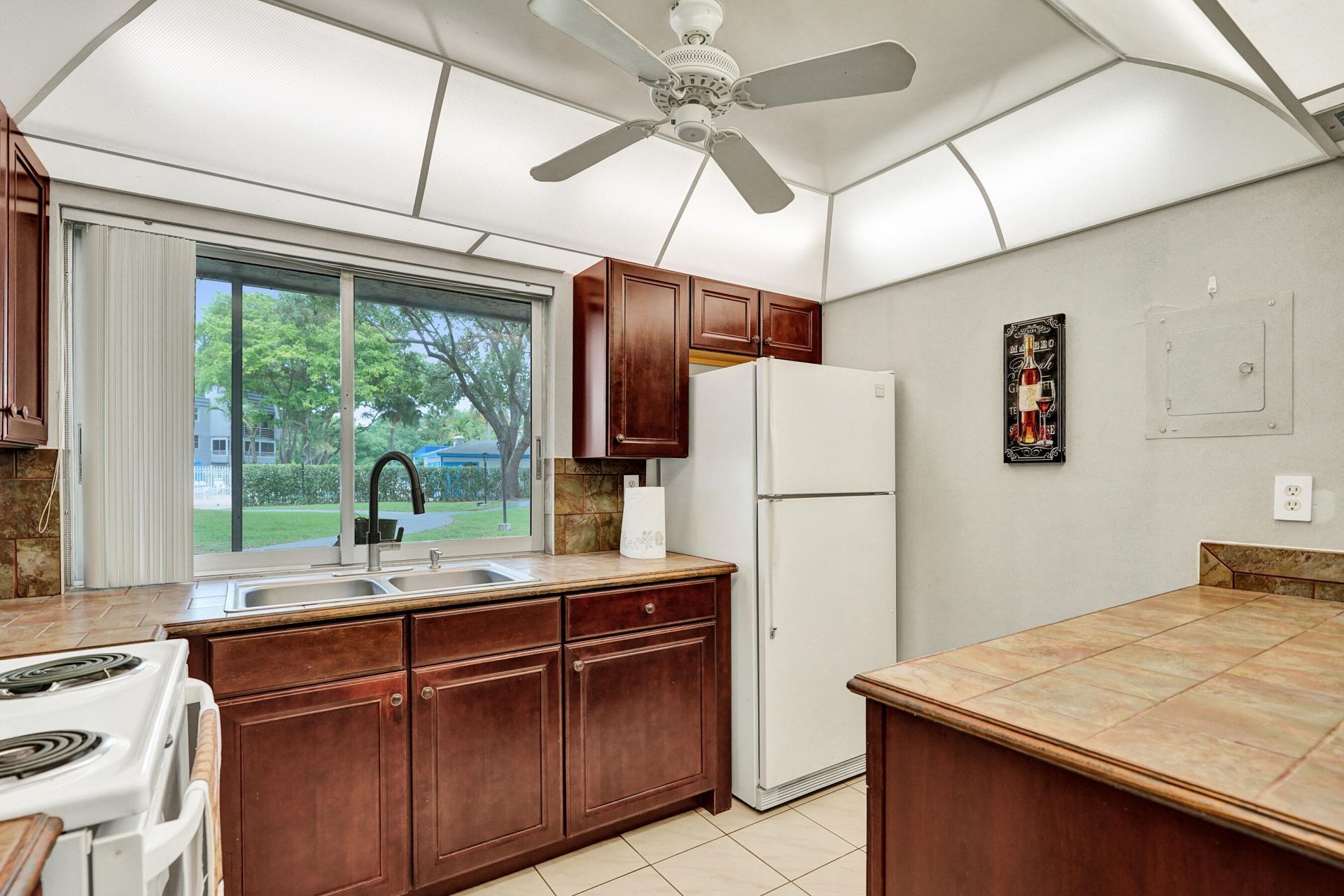 9080 Lime Bay Boulevard, Tamarac, FL 33321 Photo