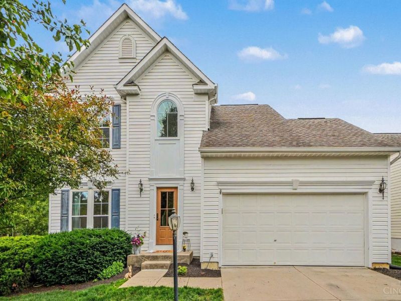 6887 Erie Drive, Maineville, OH 45039 Photo 2