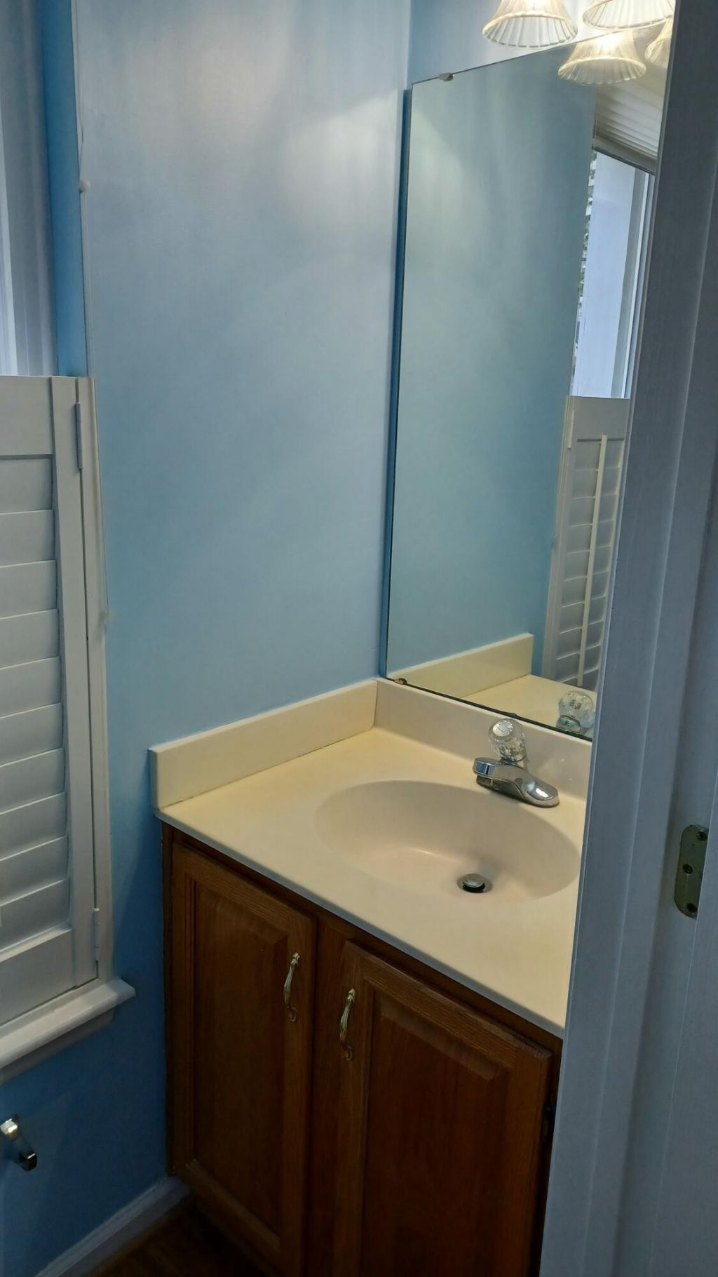 5407 E Crosland Court Photo 4
