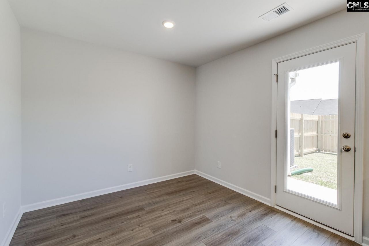 3056 Harborview Drive  Photo 12