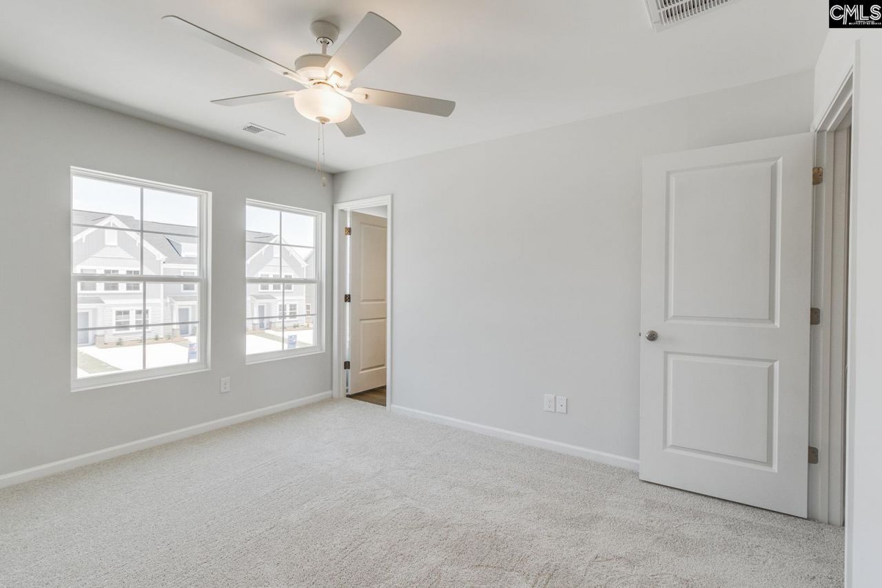 3056 Harborview Drive  Photo 16