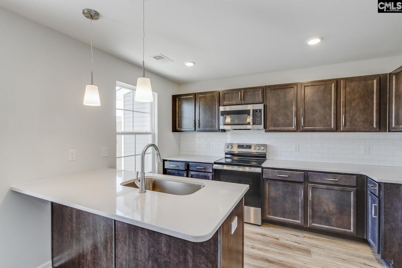 3056 Harborview Drive  Photo 8