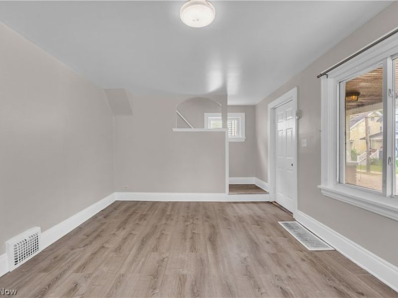 3407 W 91st Street , Cleveland, OH 44102 Photo 6