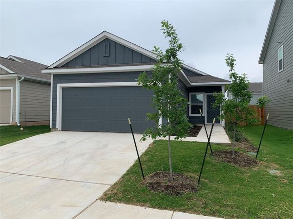 414 Bullhead RD , Bastrop, TX 78602