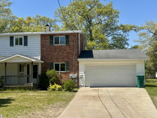9502 Montana Street, Oscoda, MI 48750