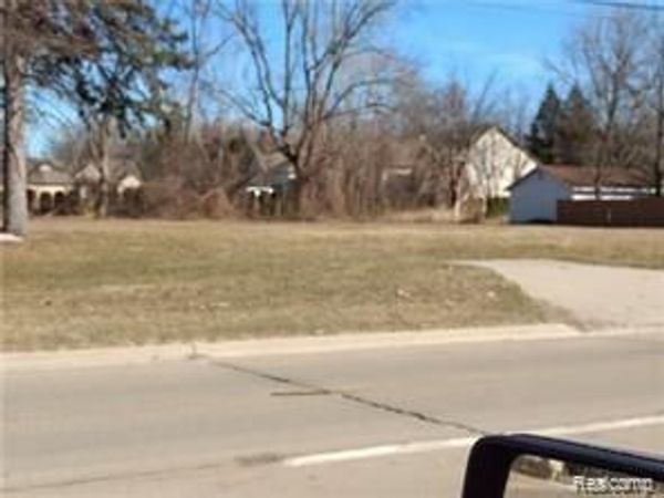 37676 hayes , Clinton Twp, MI 48038