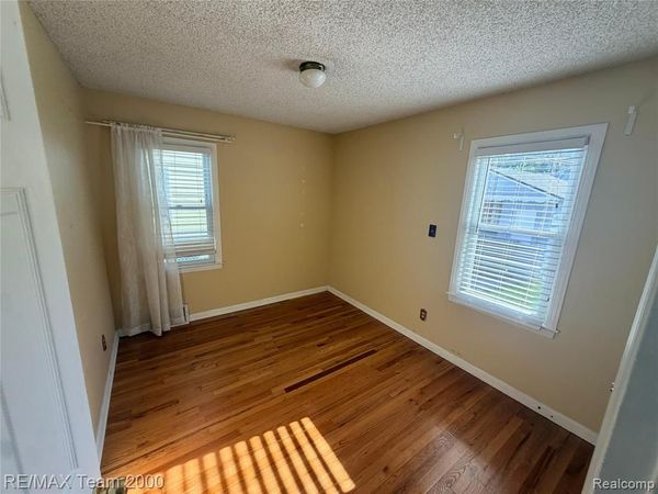 3418 Harding Street , Dearborn, MI 48124