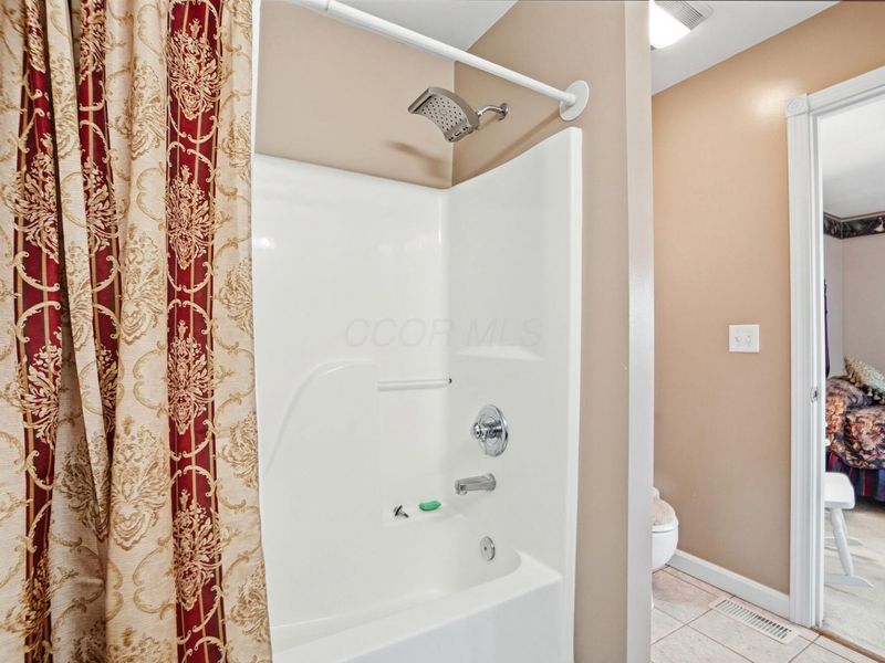4787 Refugee Road NW, Baltimore, OH 43105 Photo 55