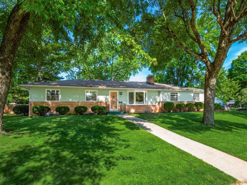 121 Sierra Drive, Columbus, OH 43230 Photo 1