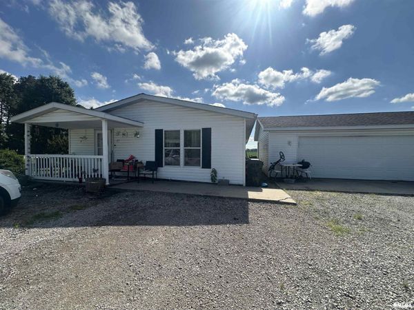 37 Ava Road, Murphysboro, IL 62966