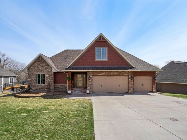 29411 Morningside Court , Lindstrom, MN 55045