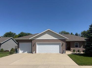 610 Elizabeth Street , Marshall, MN 56258