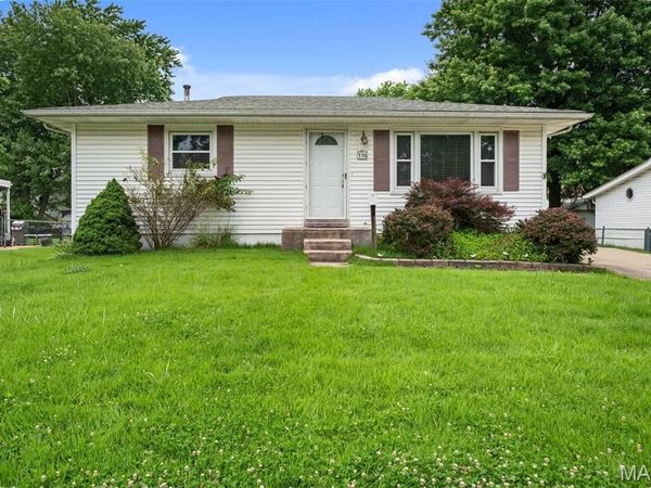 335 S Saint Charles Street , Florissant, MO 63031