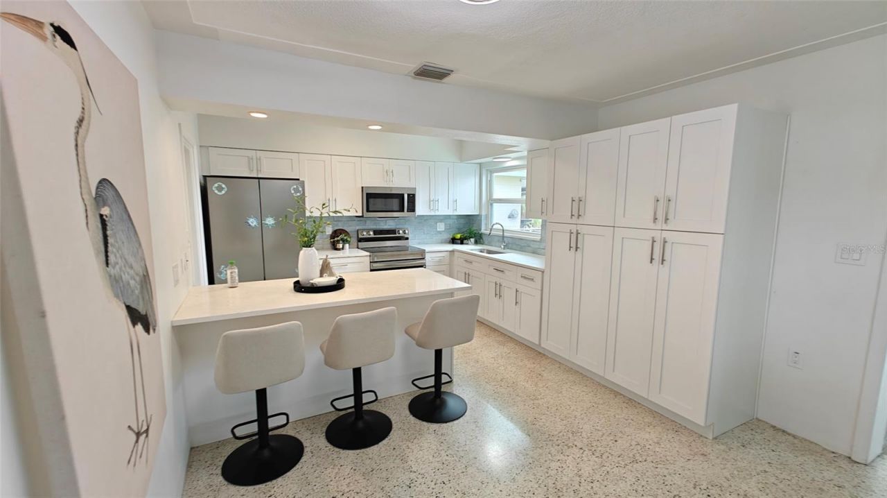 8521 42nd Avenue N, Saint Petersburg, FL 33709 Photo