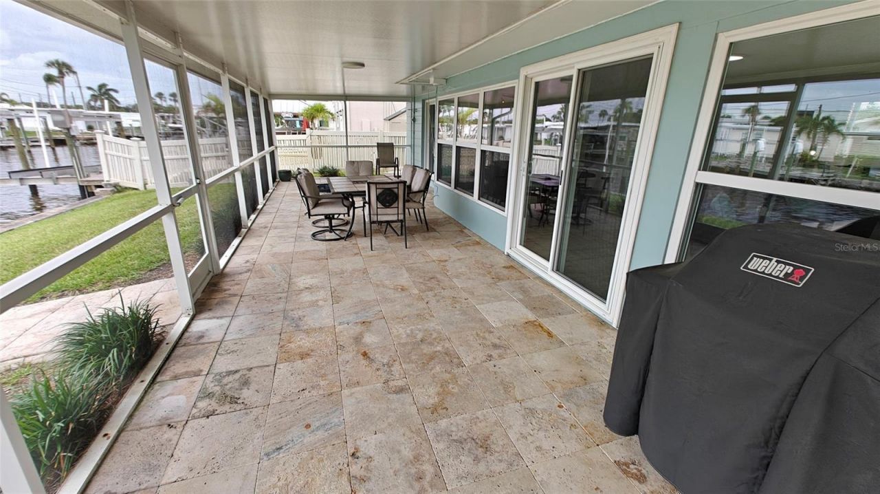 8521 42nd Avenue N, Saint Petersburg, FL 33709 Photo