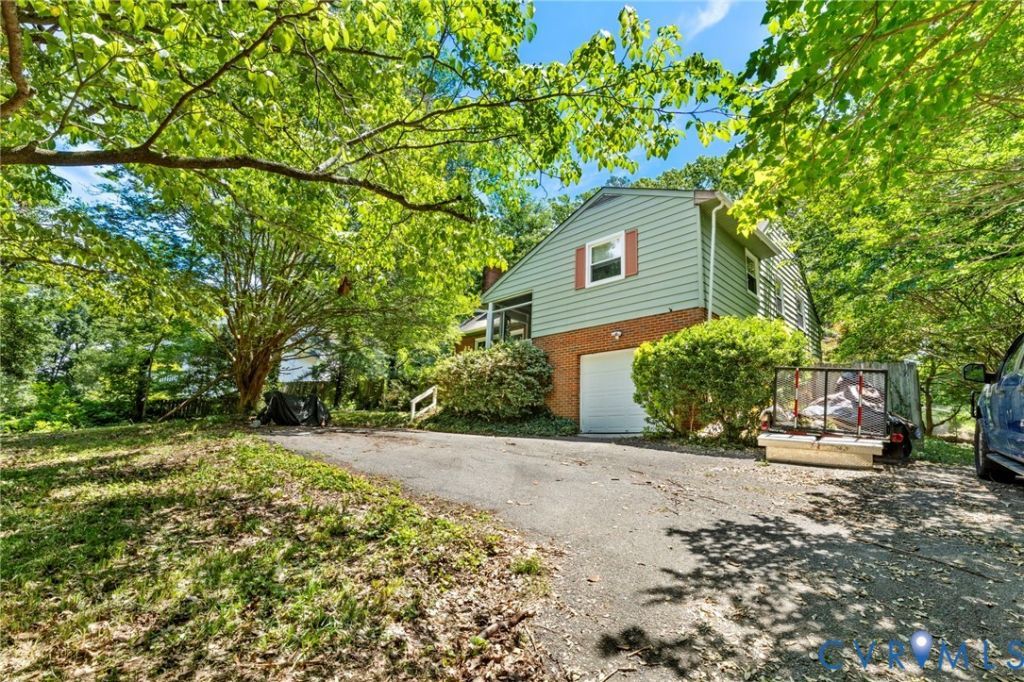 7901 Lake Shore Court, North Chesterfield, VA 23235 Main Photo