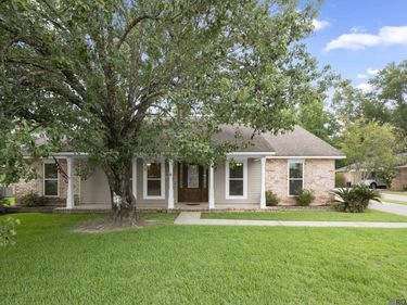 113 Oakwood Dr, Denham Springs, LA 70726