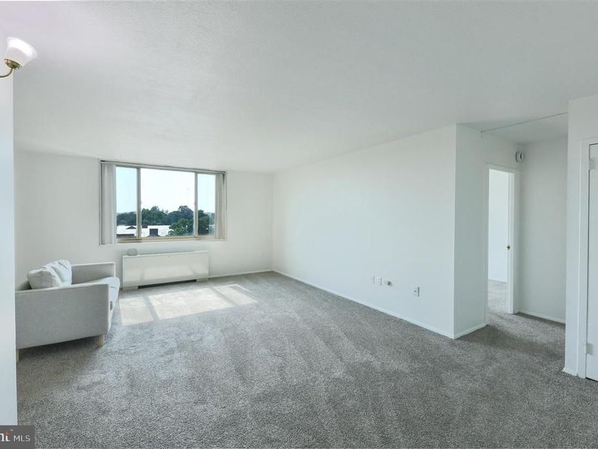 1 E University Parkway, Unit 908, Baltimore, MD 21218 Main Photo