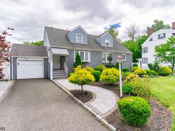 246 E 2Nd Ave, Roselle, NJ 07203