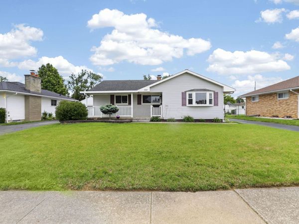 2587 Dartmoor Road , Grove City, OH 43123