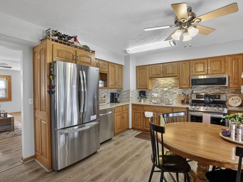 2587 Dartmoor Road , Grove City, OH 43123 Photo 10