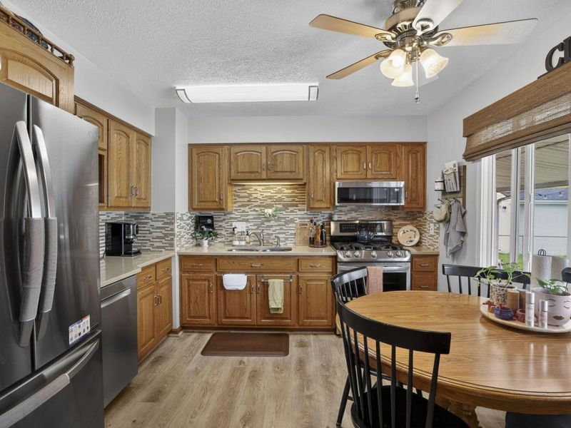 2587 Dartmoor Road , Grove City, OH 43123 Photo 9