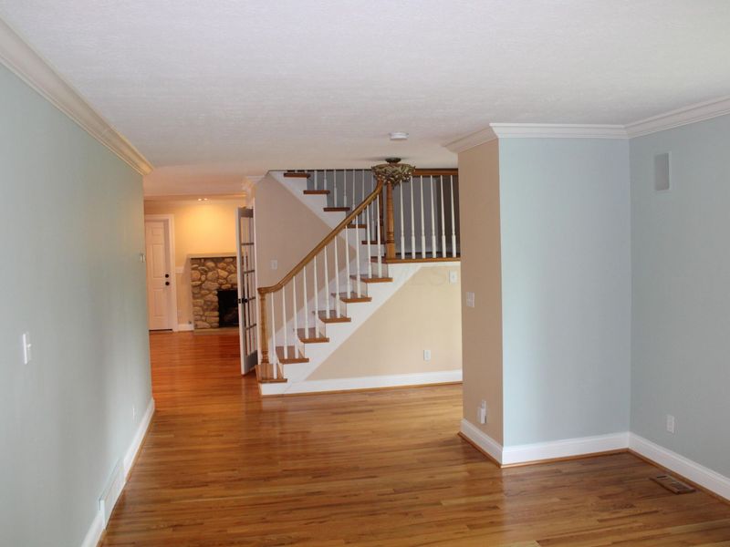 1013 Clubview Boulevard S, Columbus, OH 43235 Photo 11