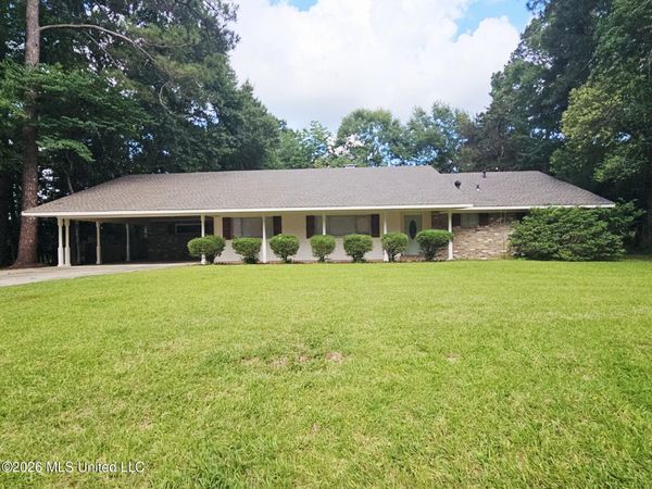 810 Velma Street, Hattiesburg, MS 39402