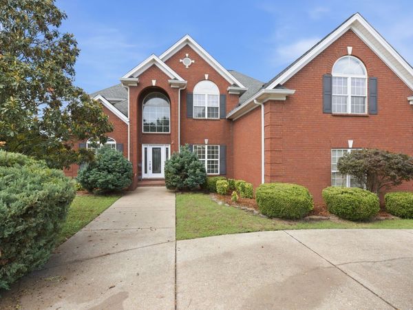 1145 Bayard Ave, Murfreesboro, TN 37130