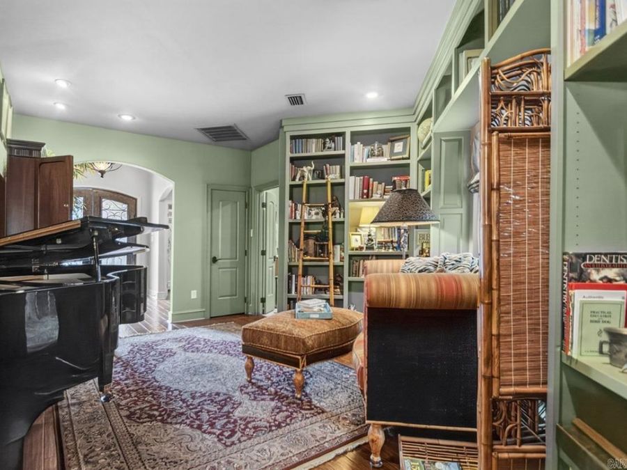 Property Image 35