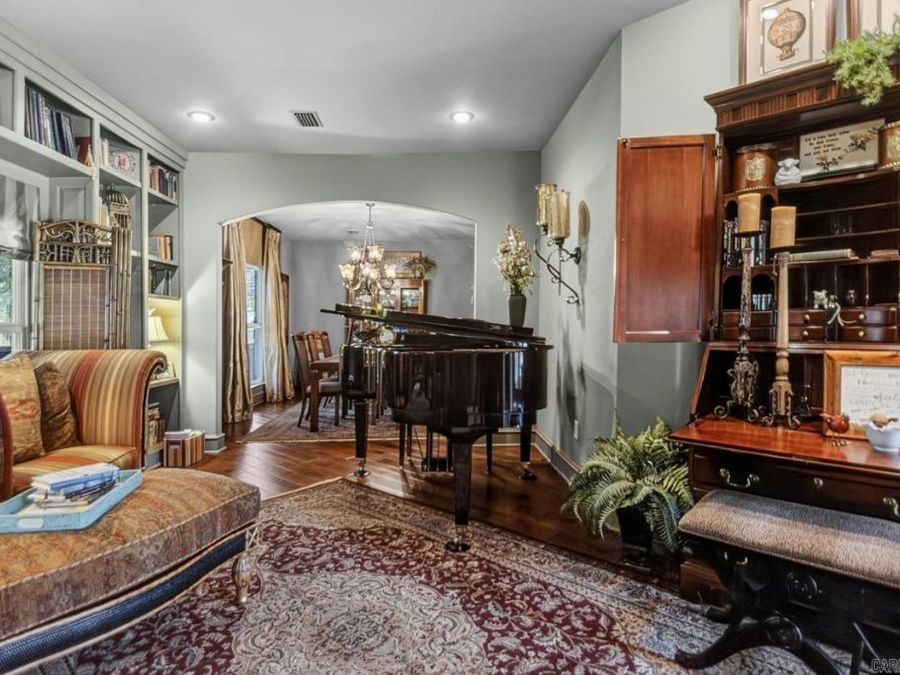Property Image 36